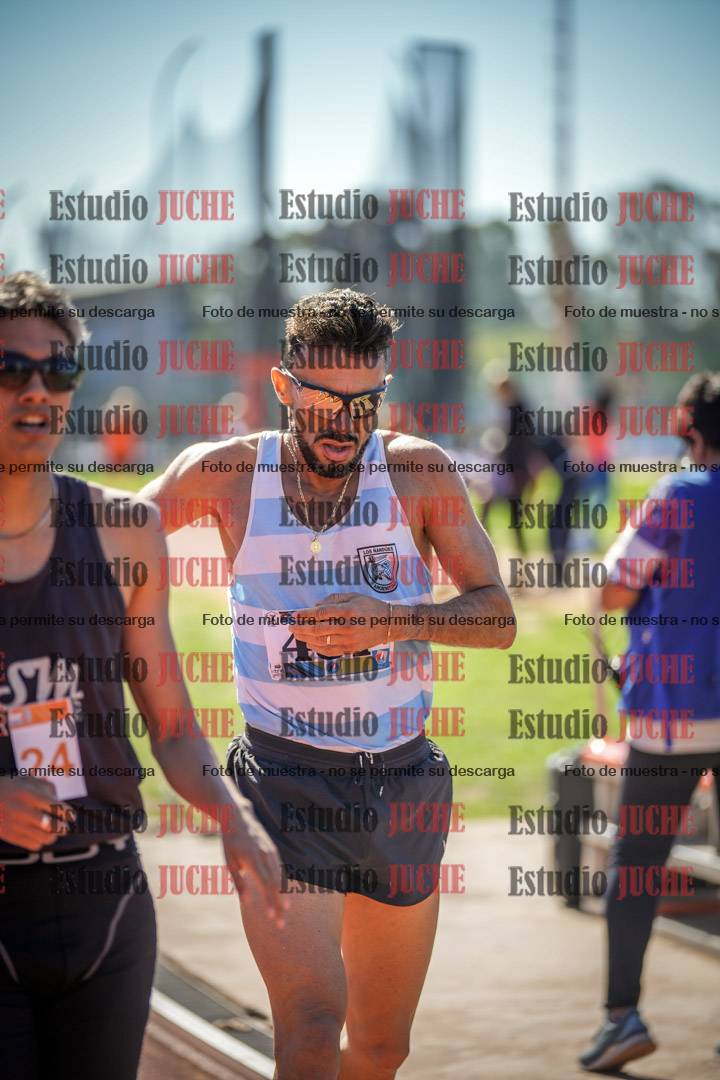 Fotos de los 800 m llanos de varones