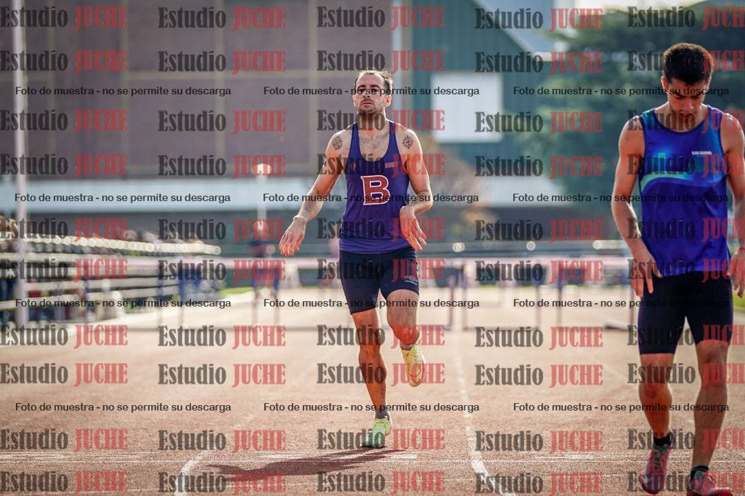 Fotos de los 400 m con vallas de varones