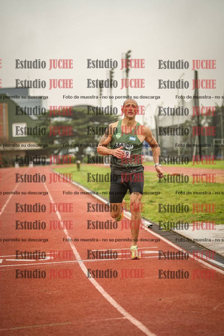 Fotos de los 800 m llanos de varones