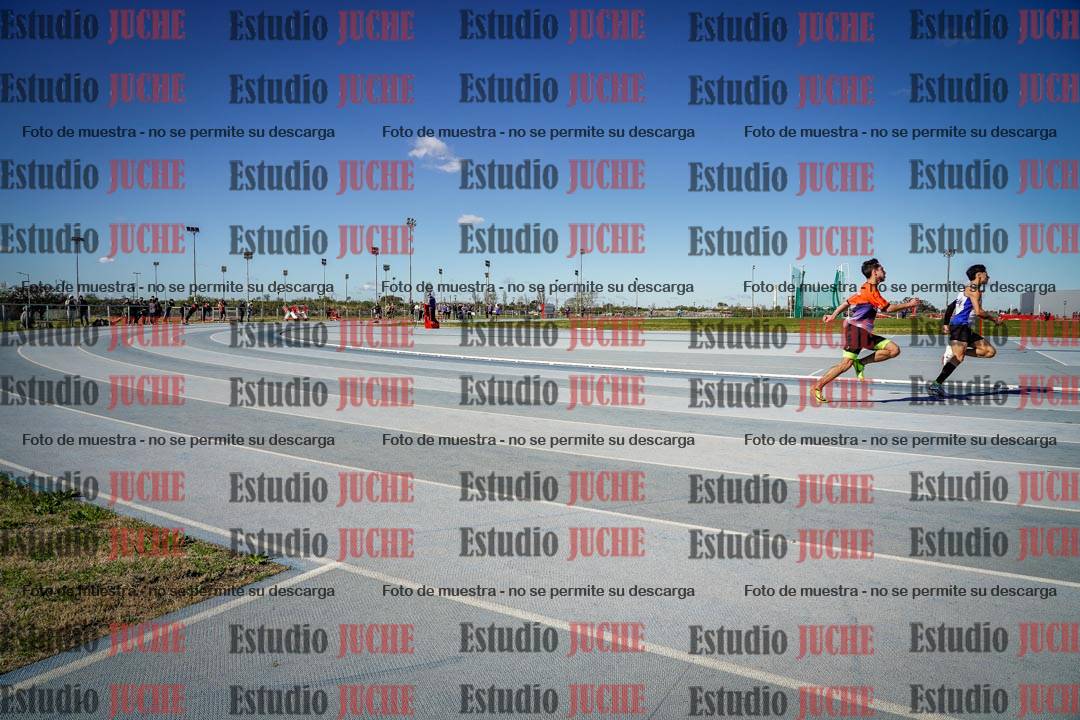 Fotos de los 200 m llanos de varones