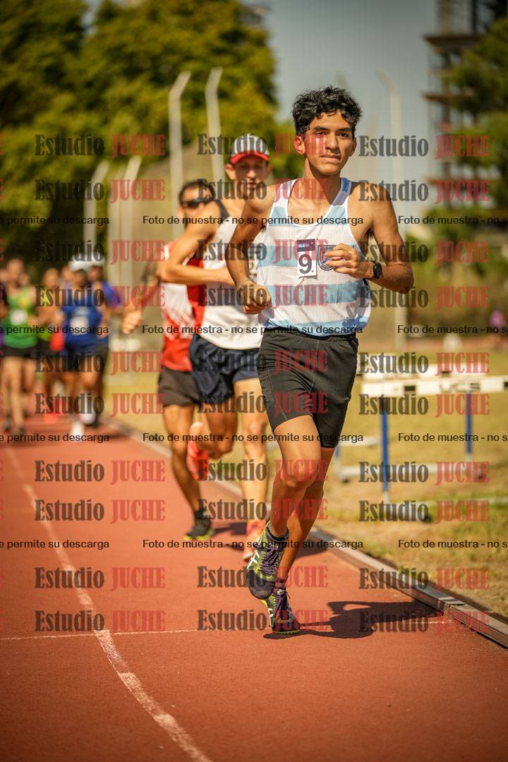 Fotos de los 3000 m llanos de varones