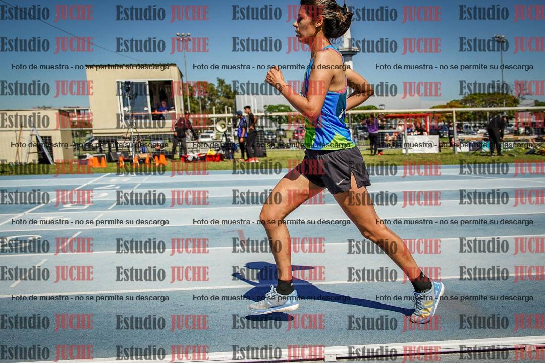Fotos de los 5000 m de mujeres y varones - serie 2