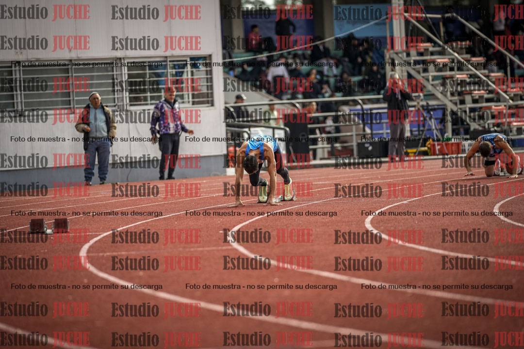 Fotos de los 400 m con vallas de varones