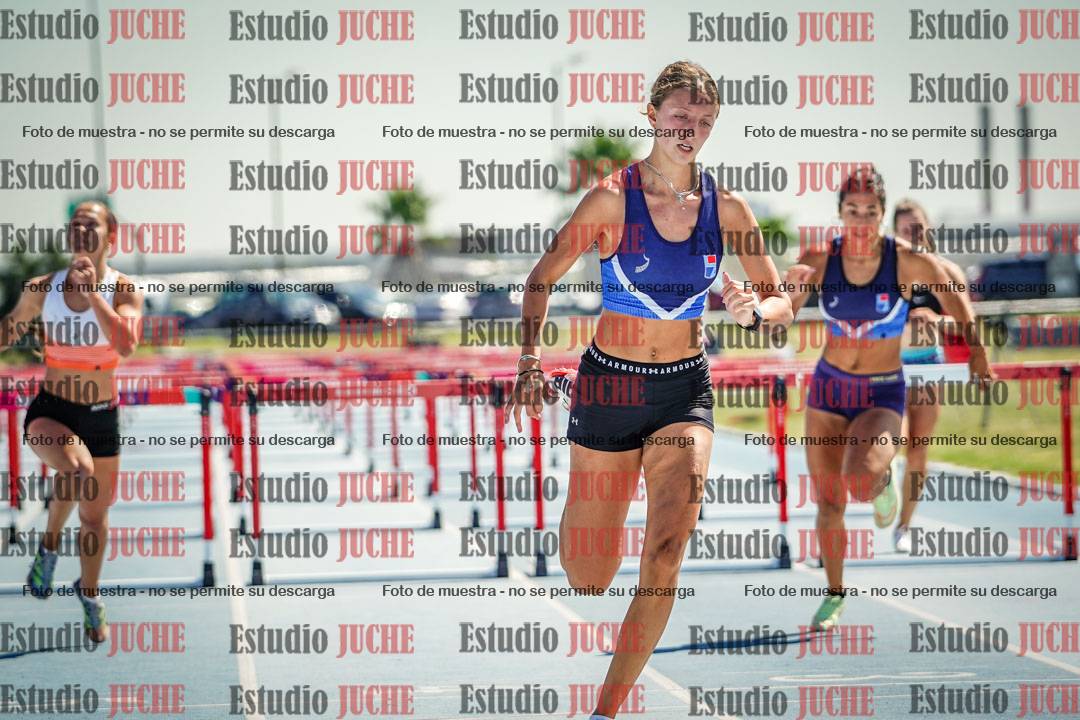 Fotos de los 100 m con vallas de mujeres - serie 1