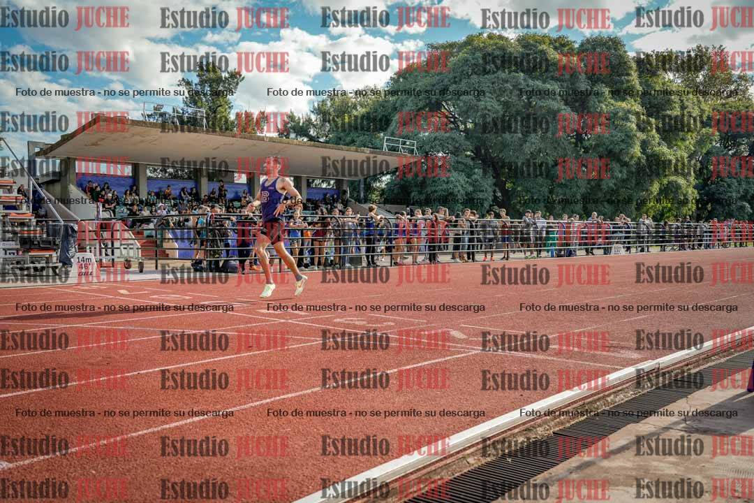 Fotos de los 400 m con vallas de varones