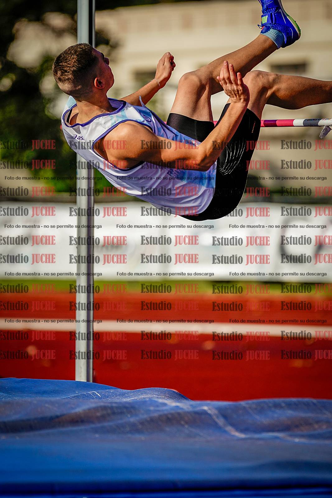 Fotos del salto en alto de varones