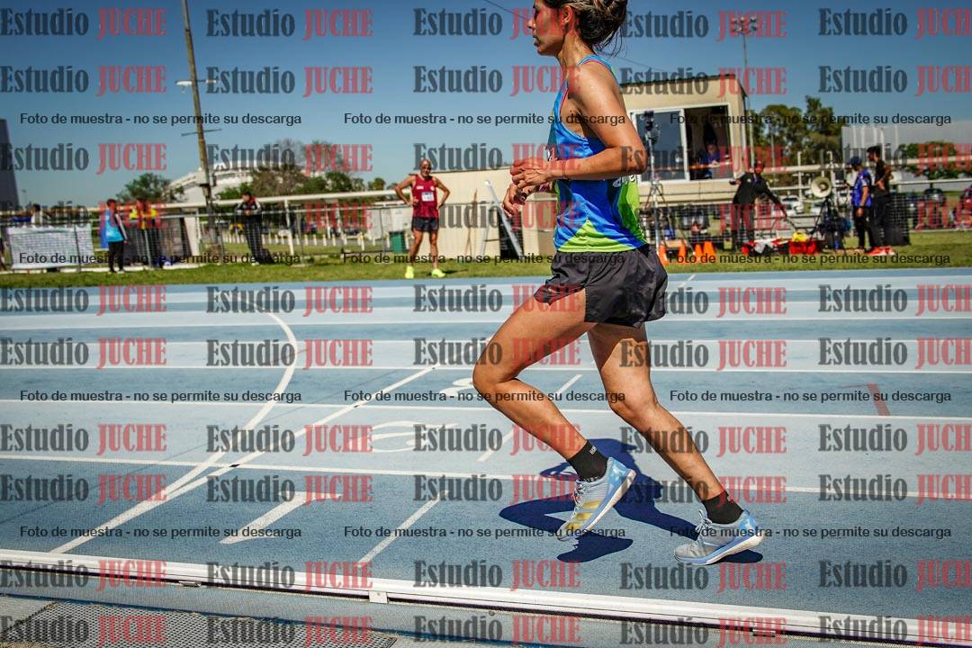 Fotos de los 5000 m de mujeres y varones - serie 2
