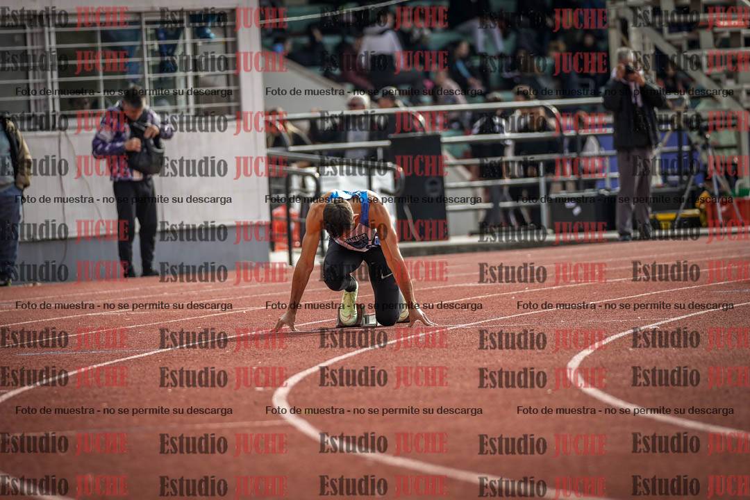 Fotos de los 400 m con vallas de varones