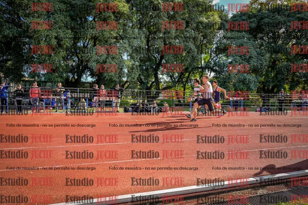 Fotos de los 100 m llanos de varones