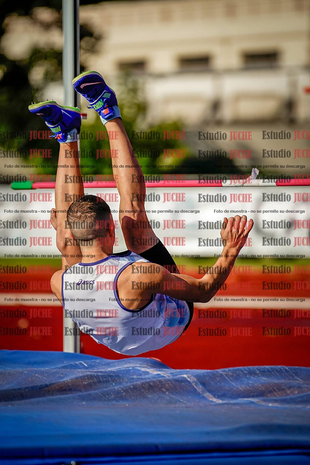 Fotos del salto en alto de varones