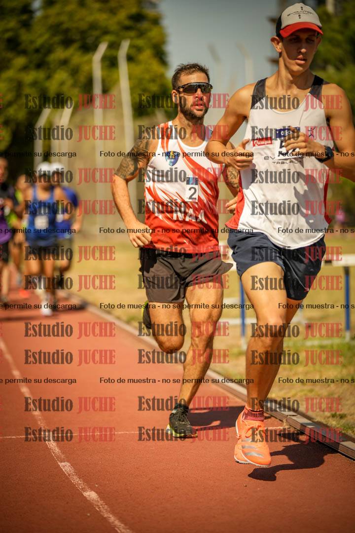 Fotos de los 3000 m llanos de varones