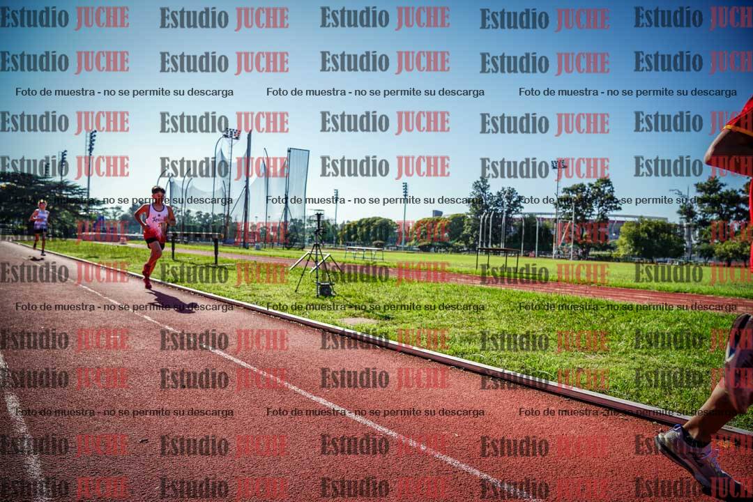 Fotos de los 2400 m llanos de varones