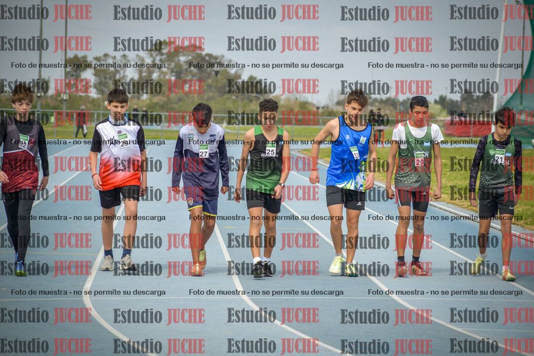 Fotos de los 600 m llanos de varones