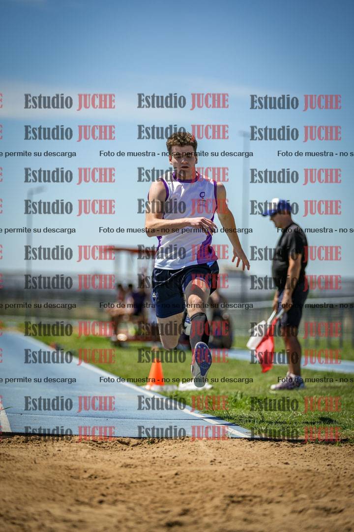 Fotos del salto triple de varones y mujeres - todas las tablas