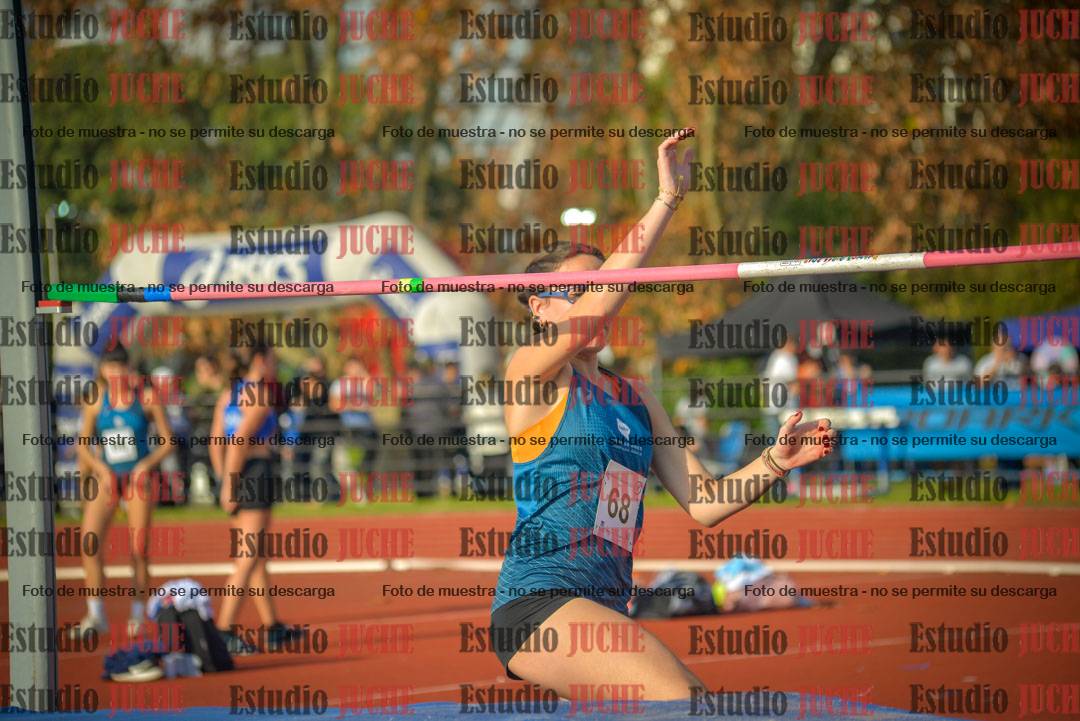 Fotos del salto en alto de mujeres
