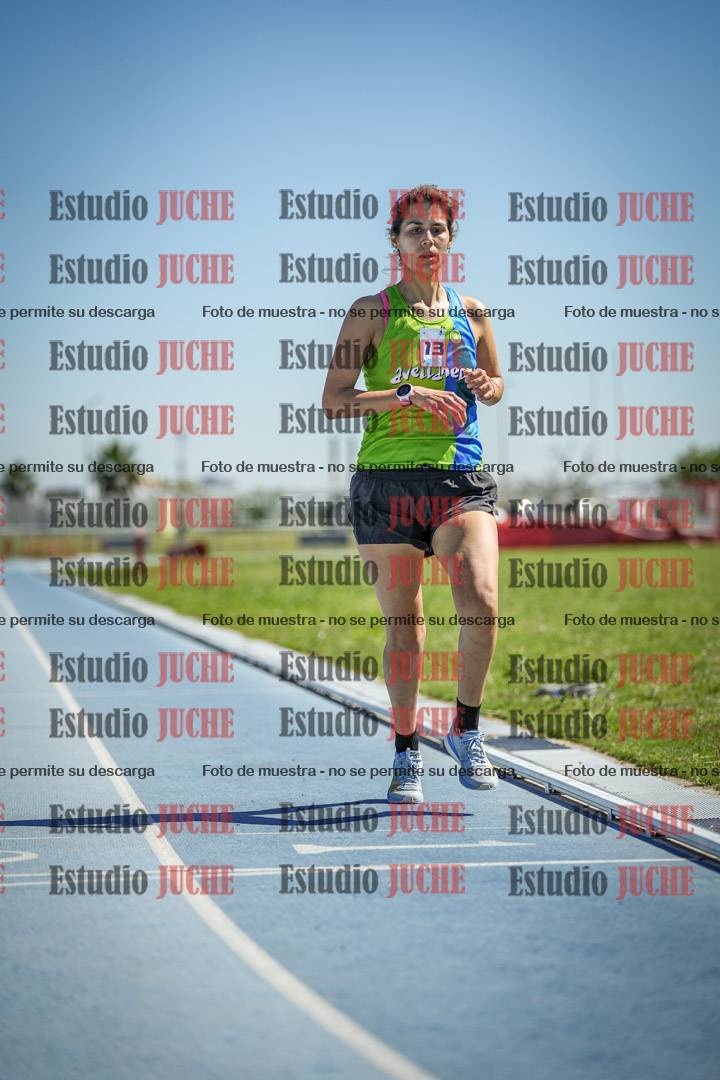 Fotos de los 5000 m de mujeres y varones - serie 2