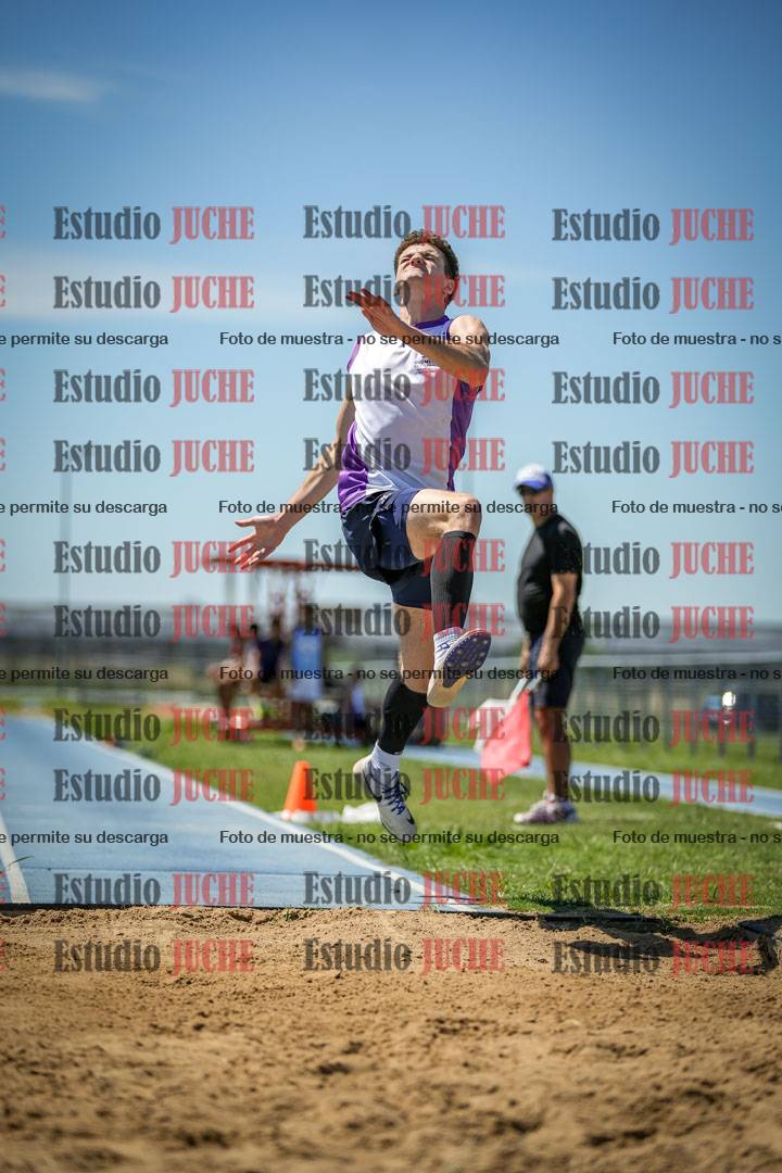 Fotos del salto triple de varones y mujeres - todas las tablas