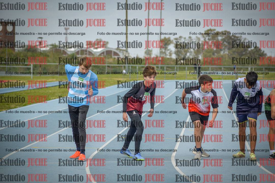 Fotos de los 600 m llanos de varones