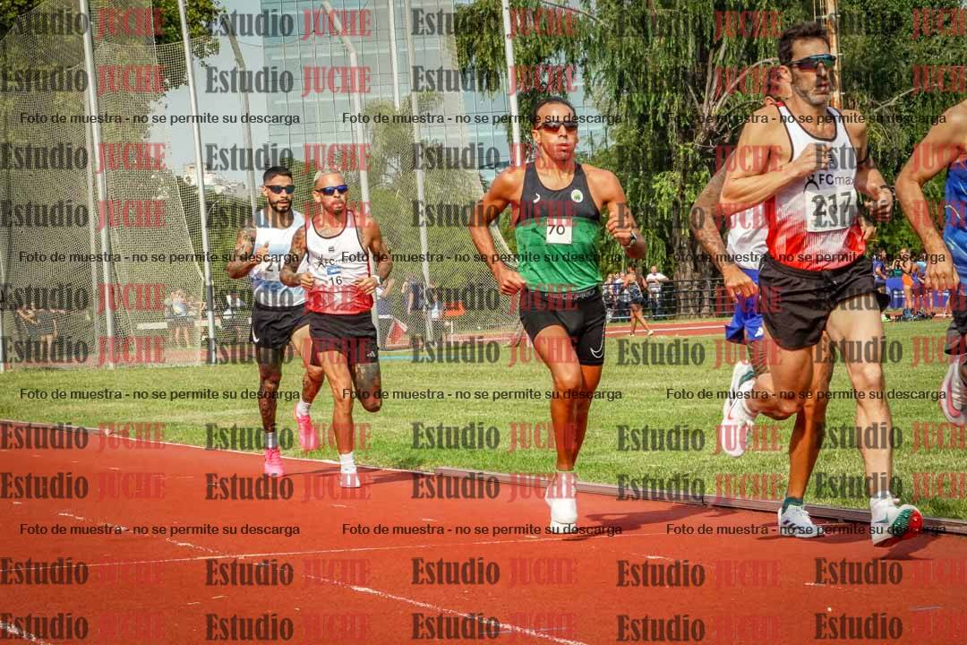 Fotos de los 3000 m llanos de varones