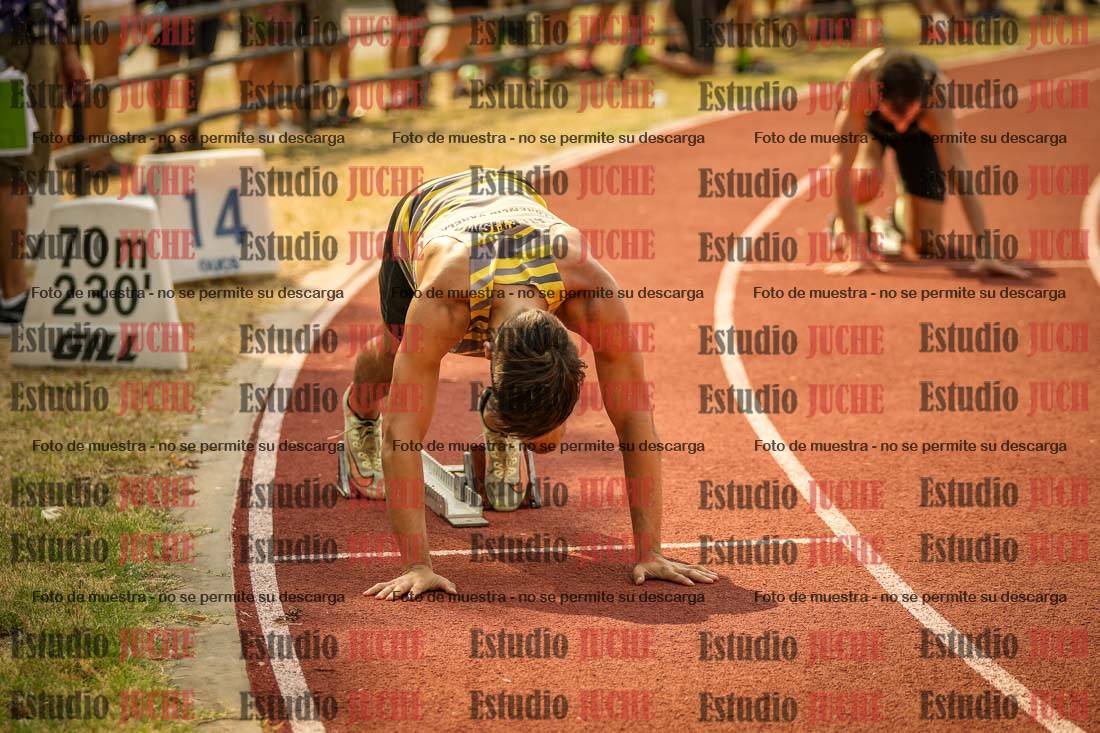Fotos de los 400 m llanos de varones