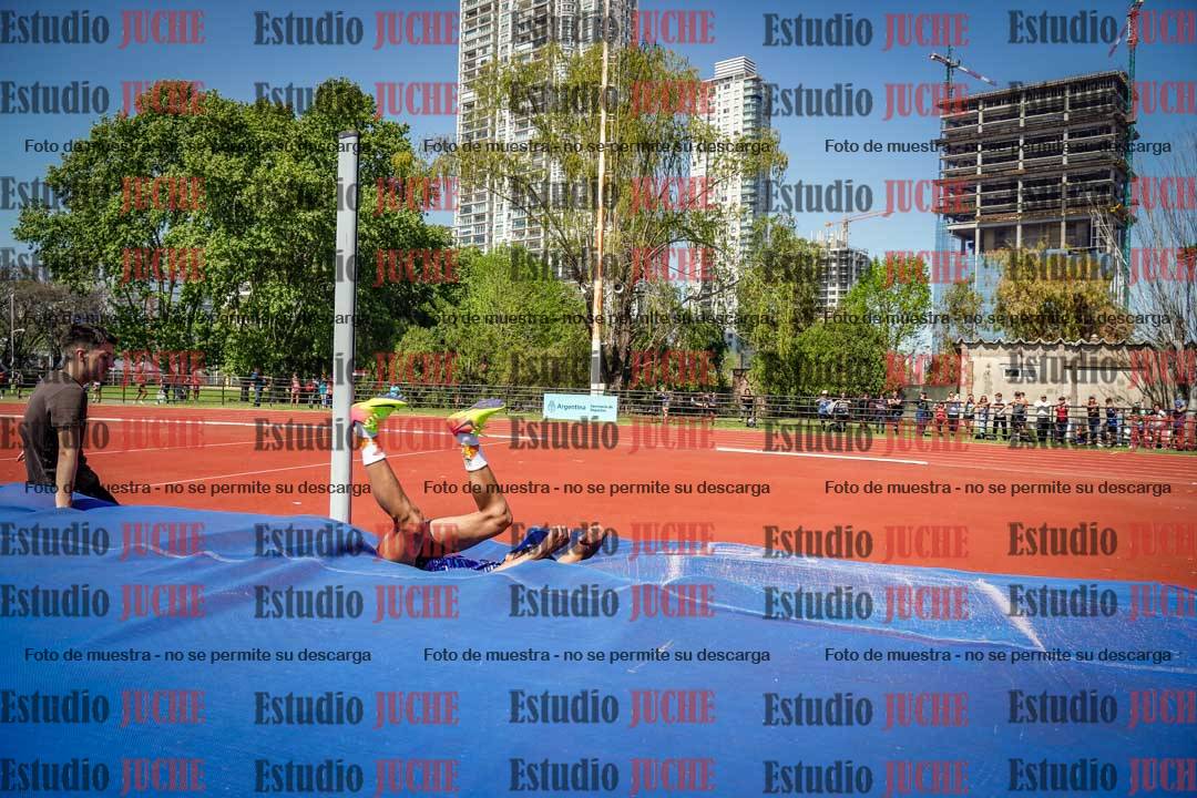 Fotos del salto en alto de varones