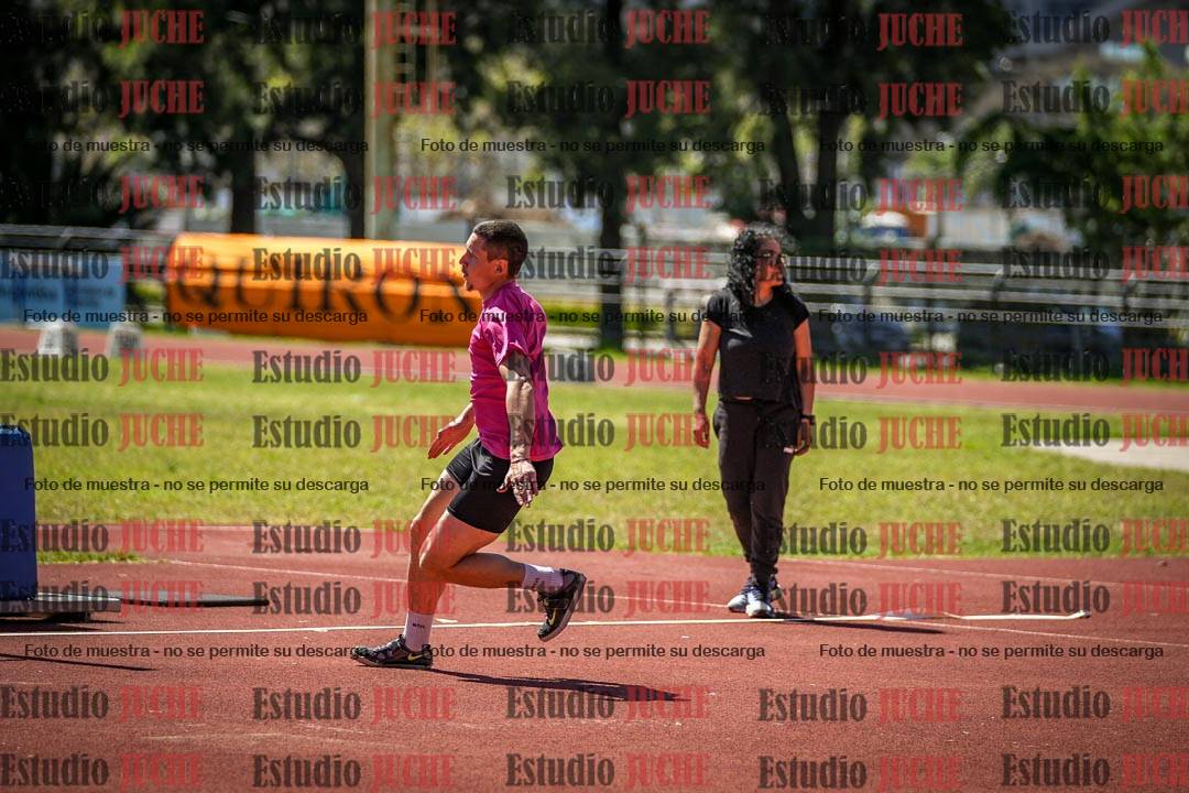 Fotos del salto en alto de varones