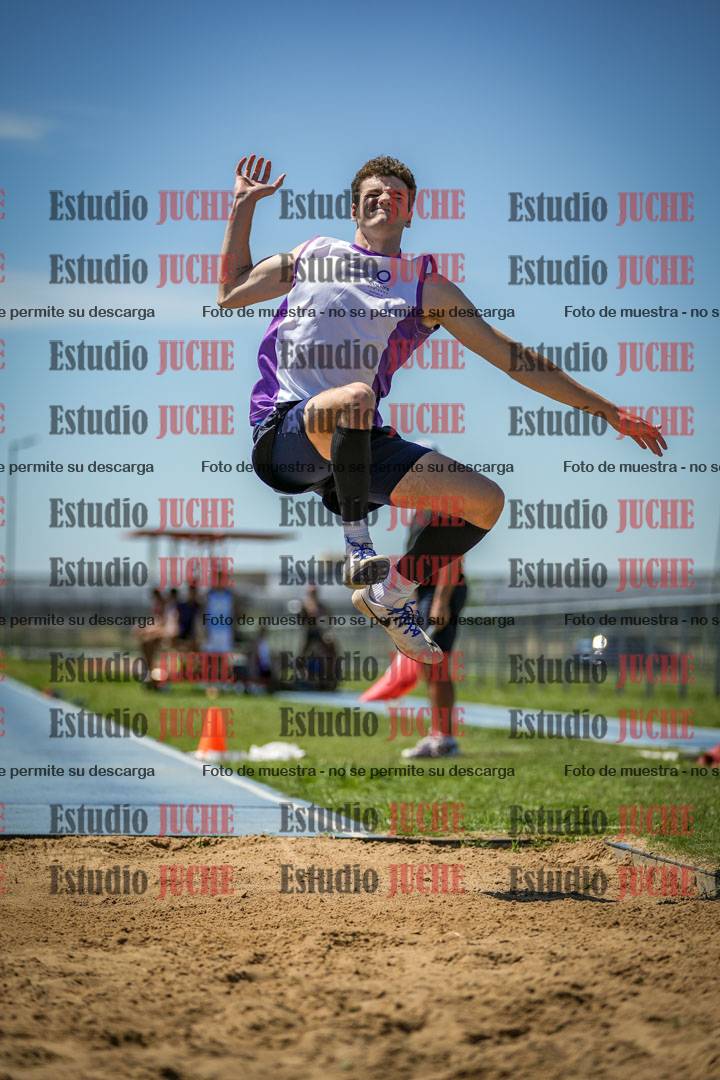 Fotos del salto triple de varones y mujeres - todas las tablas