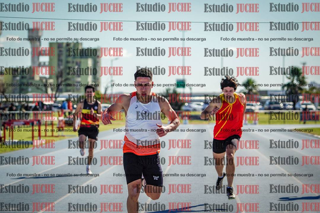 Fotos de los 200 m llanos de varones