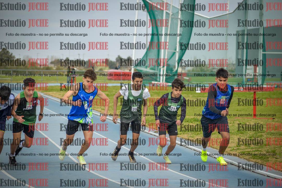 Fotos de los 600 m llanos de varones