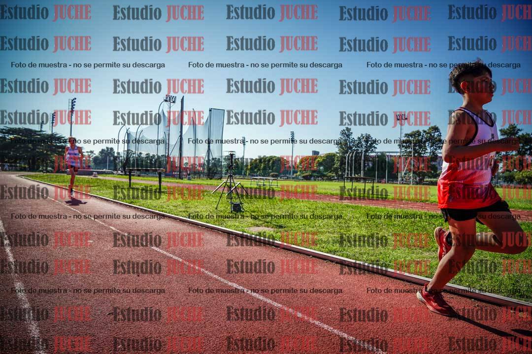 Fotos de los 2400 m llanos de varones