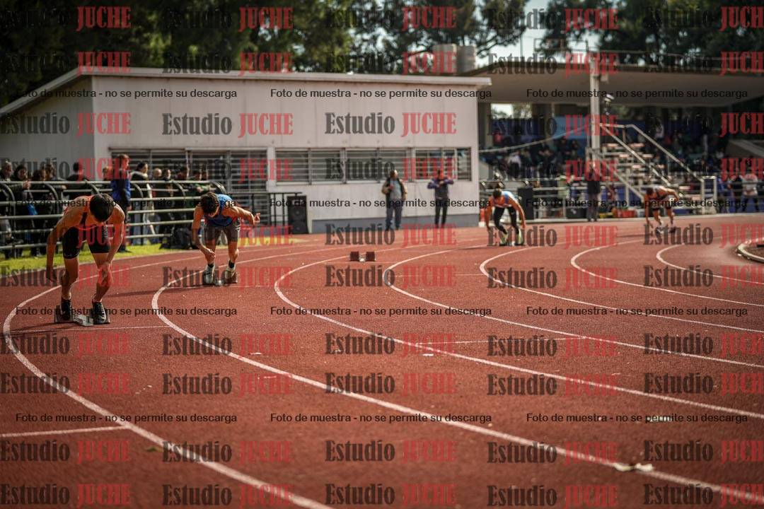 Fotos de los 400 m con vallas de varones