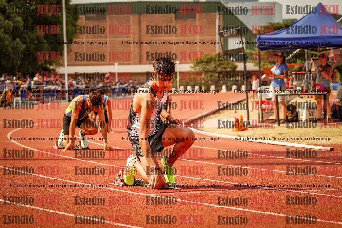 Fotos de los 400 m llanos de varones