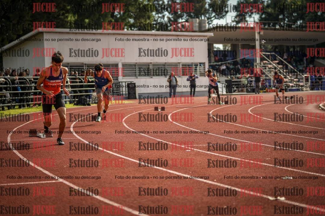 Fotos de los 400 m con vallas de varones