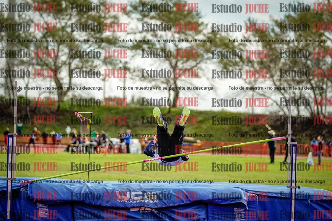 Fotos del salto en alto de varones - FINAL