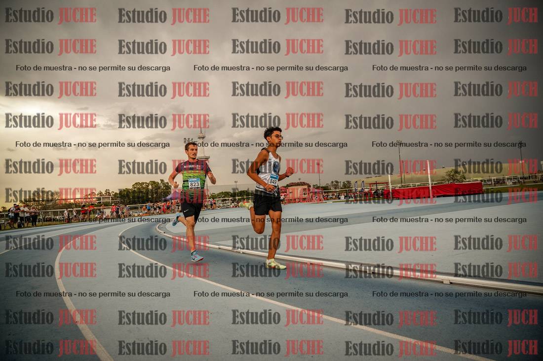 Fotos de los 600 m llanos de varones