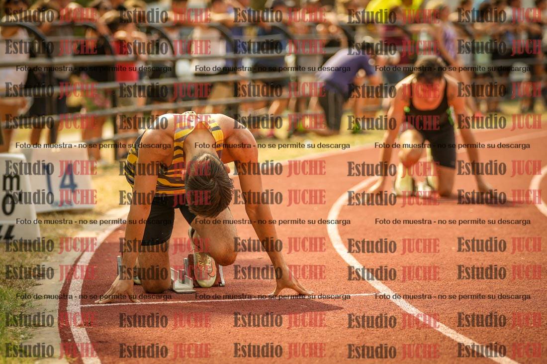 Fotos de los 400 m llanos de varones