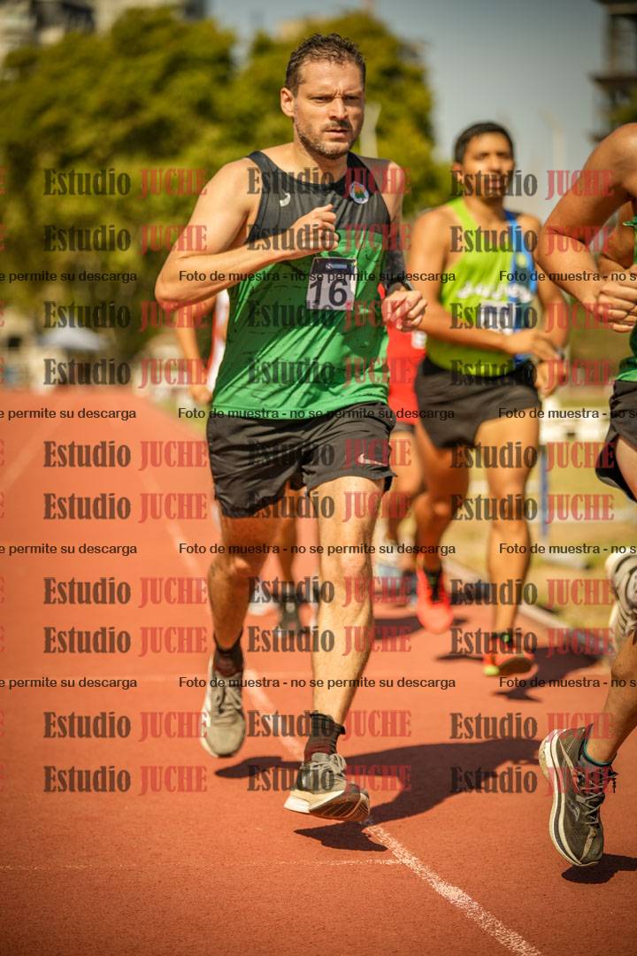 Fotos de los 3000 m llanos de varones