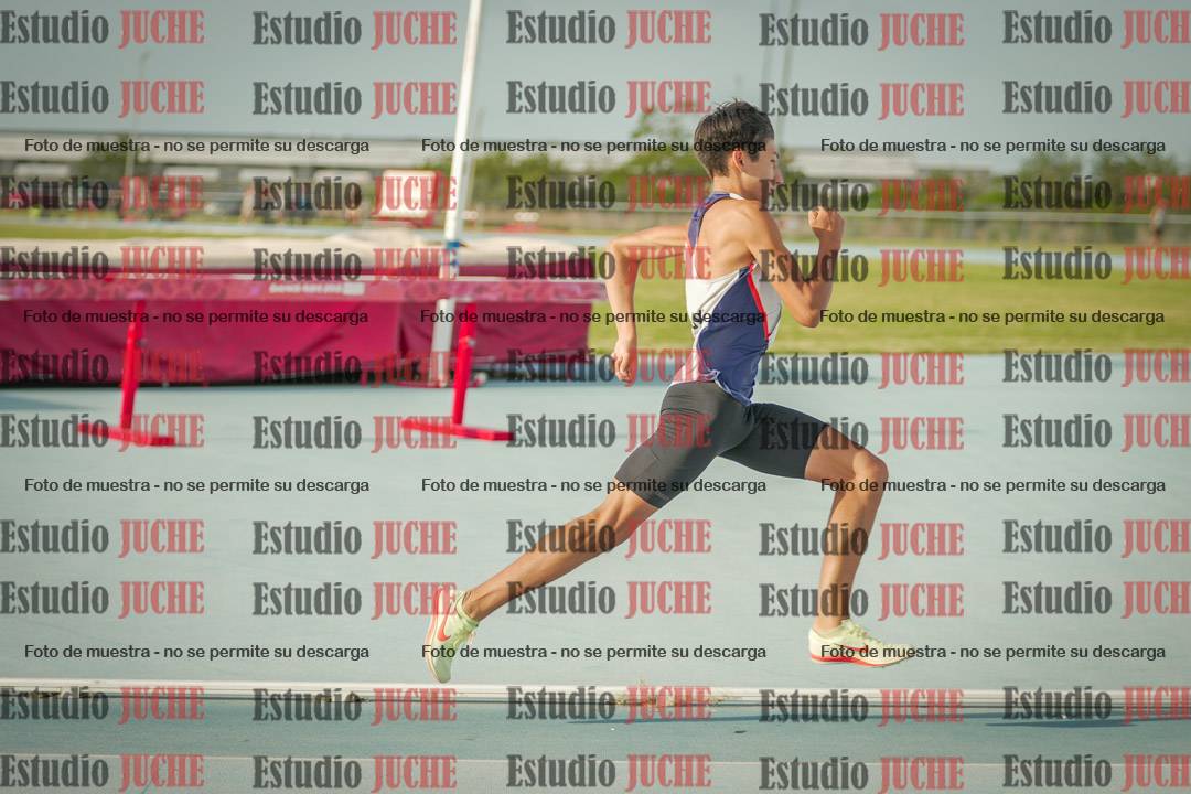 Fotos de los 800 m llanos de varones