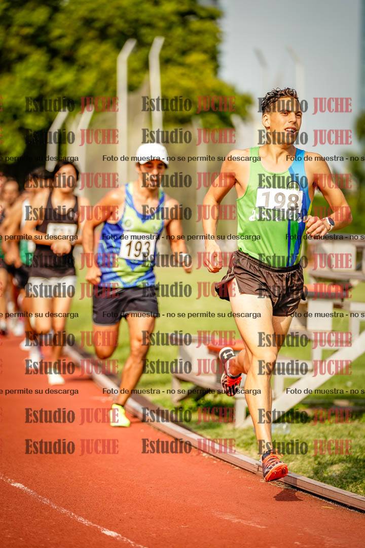 Fotos de los 3000 m llanos de varones