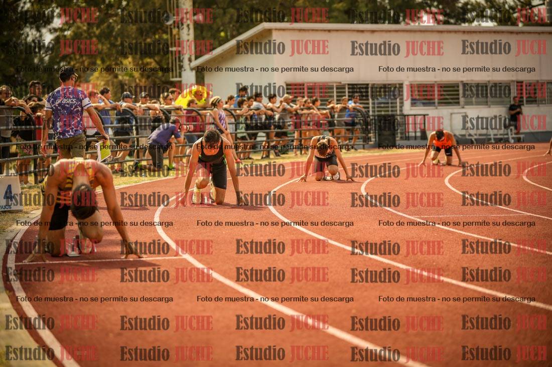 Fotos de los 400 m llanos de varones