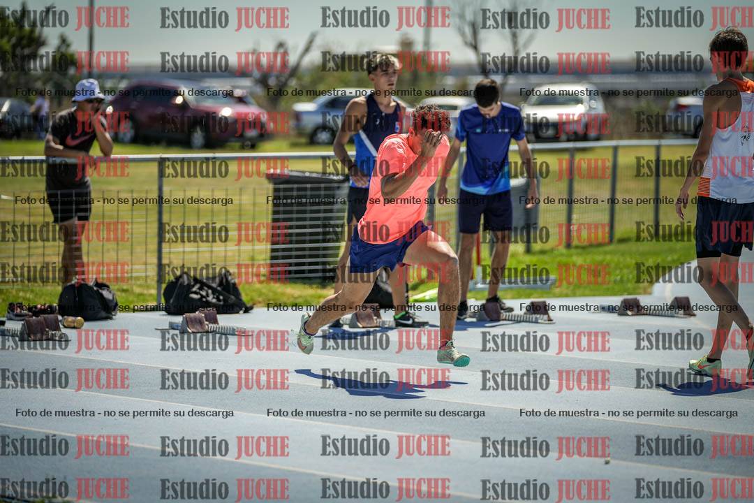 Fotos de los 110 m con vallas de varones - serie 1