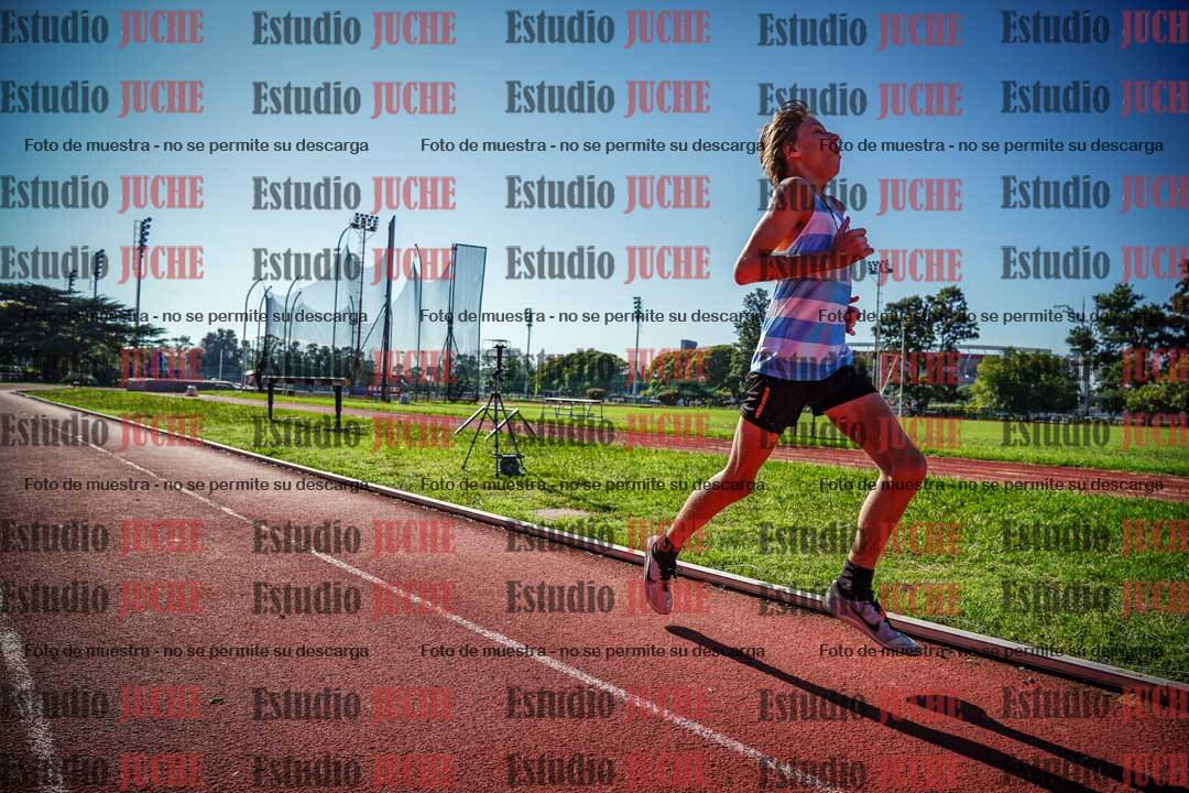 Fotos de los 2400 m llanos de varones