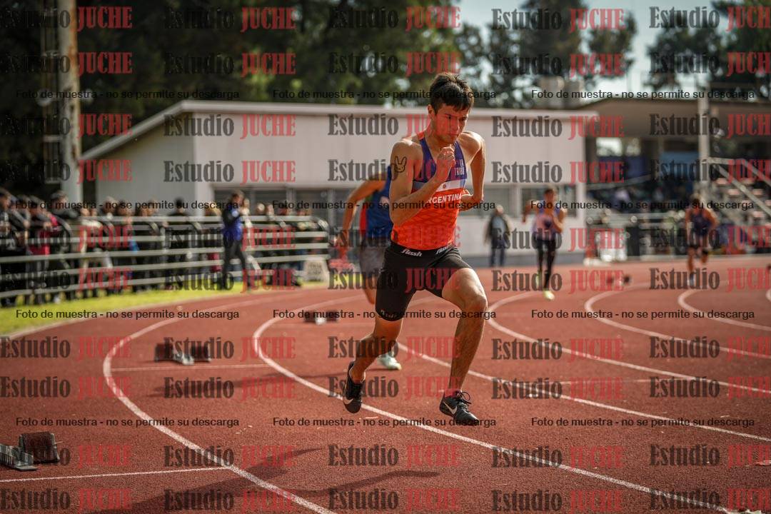 Fotos de los 400 m con vallas de varones