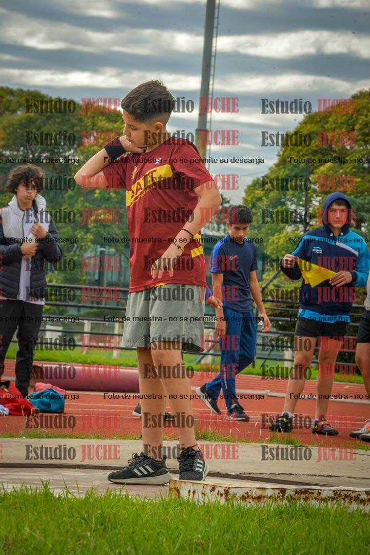 Fotos del lanzamiento de bala de varones