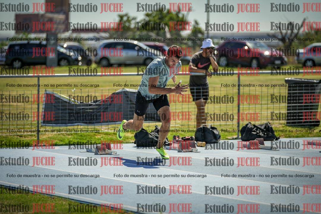 Fotos de los 110 m con vallas de varones - serie 1