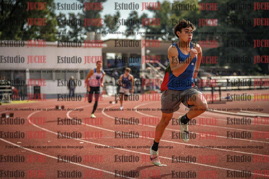 Fotos de los 400 m con vallas de varones