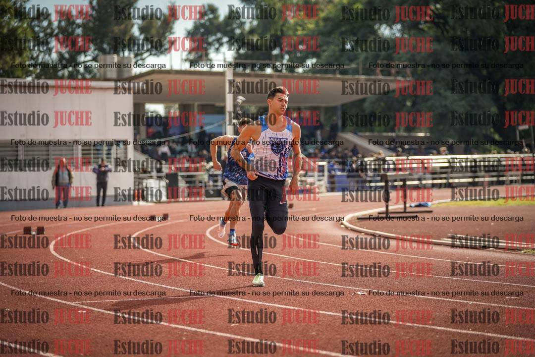 Fotos de los 400 m con vallas de varones
