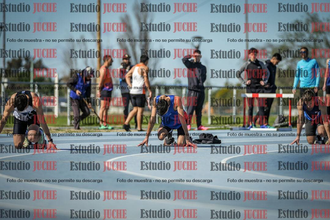 Fotos de los 200 m llanos de varones