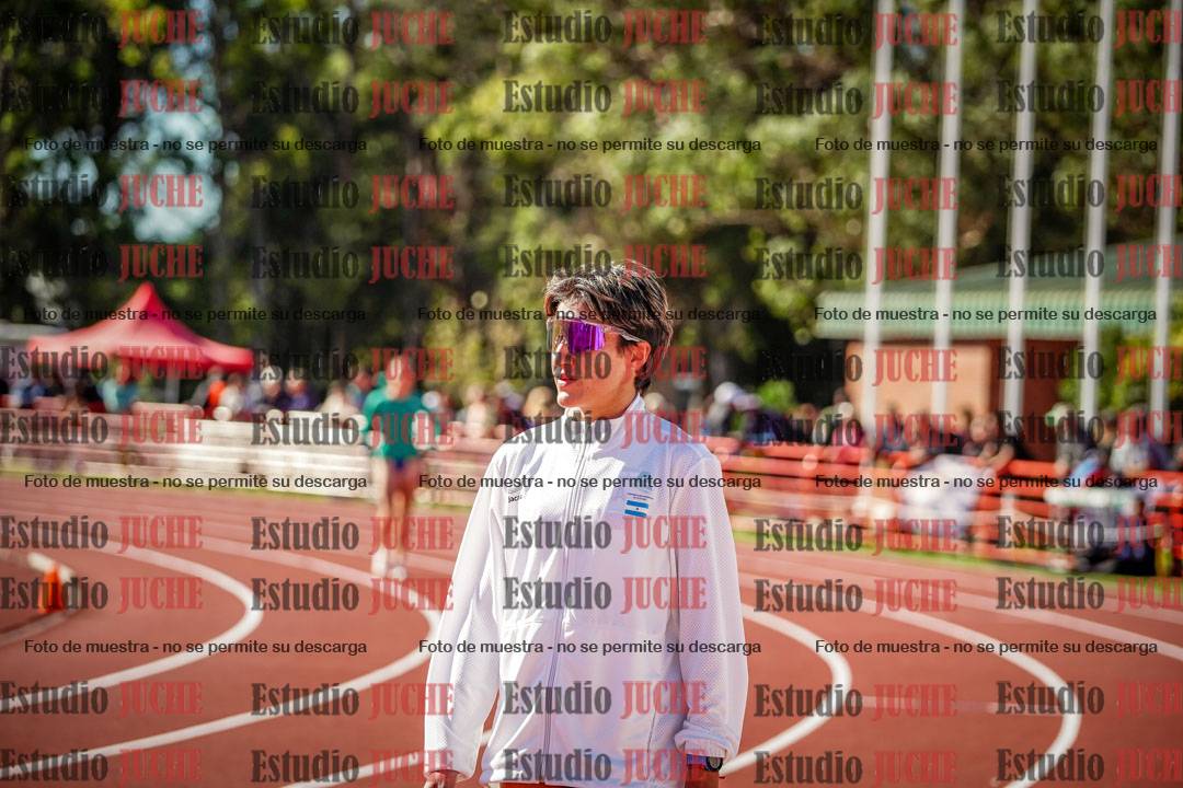 Fotos de algunos extras y podios del día 2