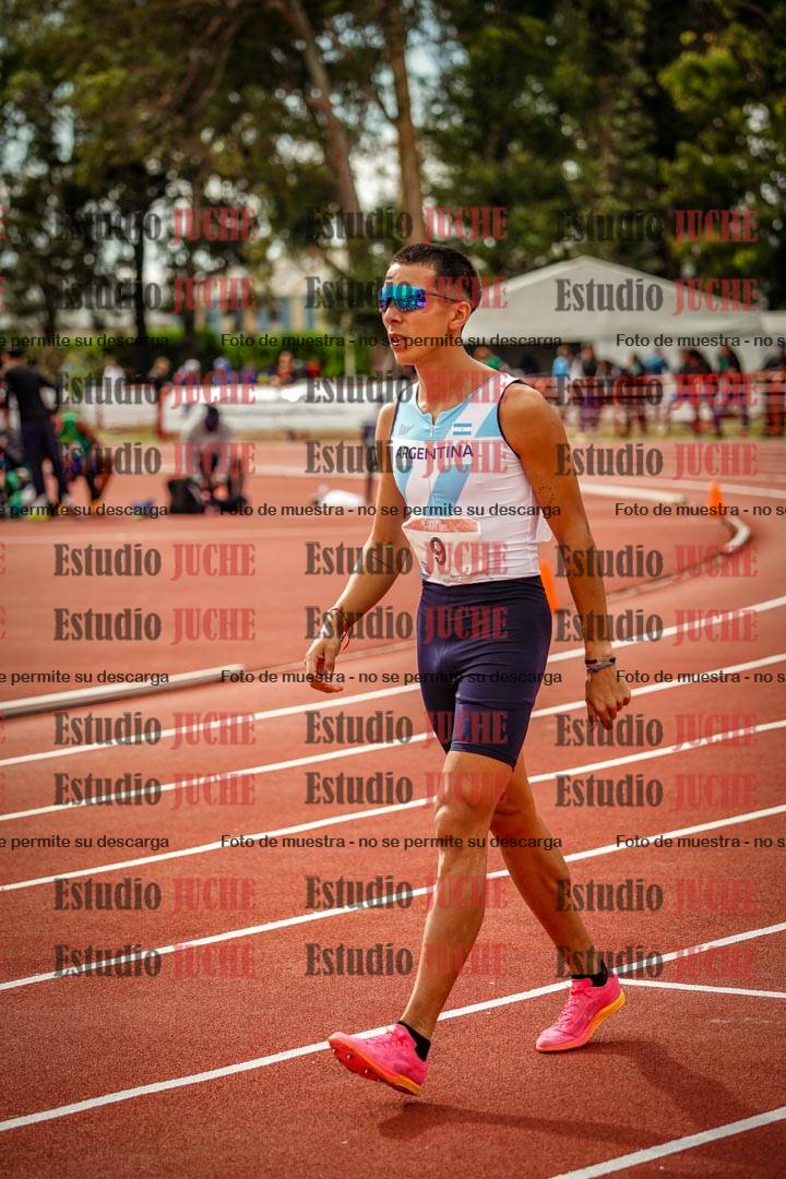 Fotos de algunos extras y podios del día 3